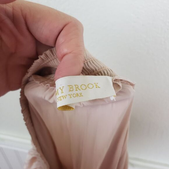 Women's Designer Light Pale Pink Cold Off the Shoulders Drop Waist Dress Size SM - Picture 11 of 12